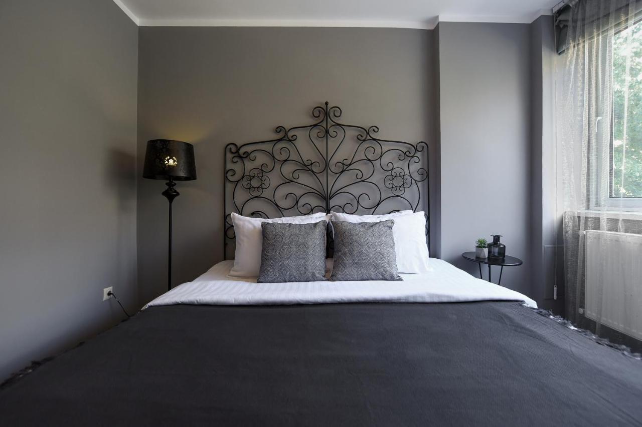 Captivating Old Town Apartment Bucureşti Ngoại thất bức ảnh
